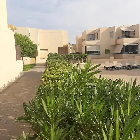 شقة Tejita